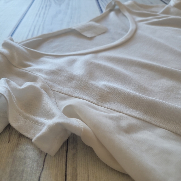 ★SOLD★Flowy White Long T-shirt - Picture 11 of 15